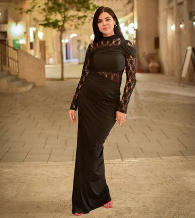 Actress  Nivedita Chandel Showcases Beauty, Grace, And Desert Vibes In A Stunning Dubai Photoshoot