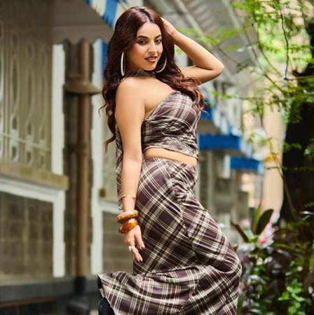 Actress Pamela Mondal’s Performance In Venus Company’s Music Video Rashke Qamar Alongside Singer Altaf Raja Was Well-Received By Audiences