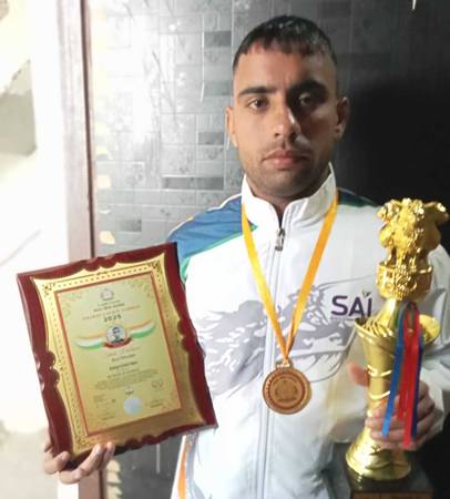 चाहरवाटी के युवा खिलाड़ी सौनू पैलवार  ने राष्ट्रीय स्तर पर चमक बिखेरी